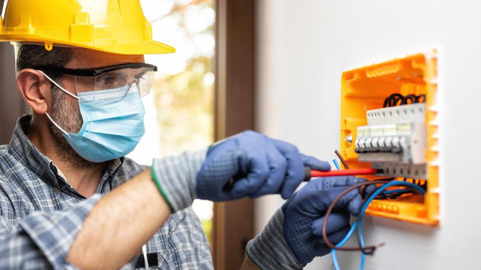 Hiring an Electrician for Your HVAC System Installations